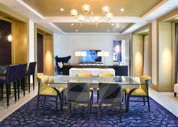 Top Hotels Near Graceland in Memphis