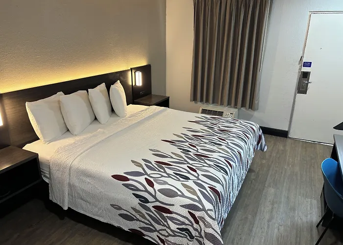 Top Hotels & Motels in Scenic Wildwood, NJ