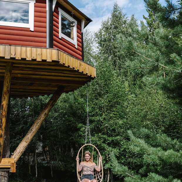 Bijzondere accommodaties in Zweden: slapen in een drijvend hotel en boomhut